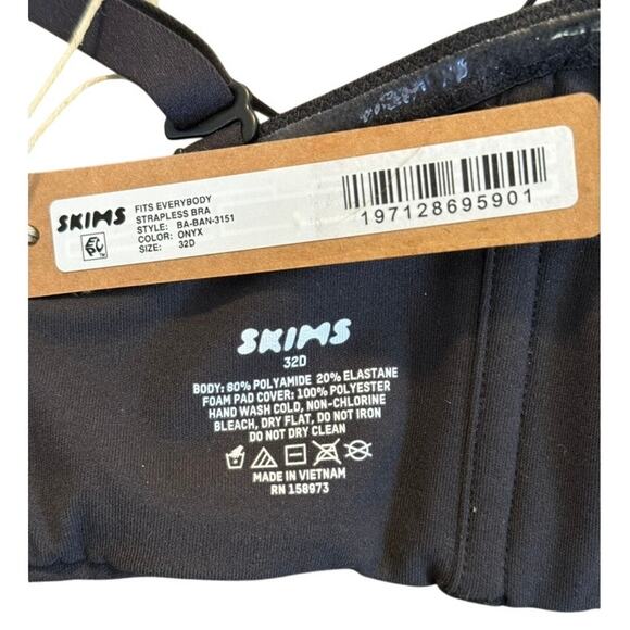 SKIMS Black Bra - Picture 3 of 3